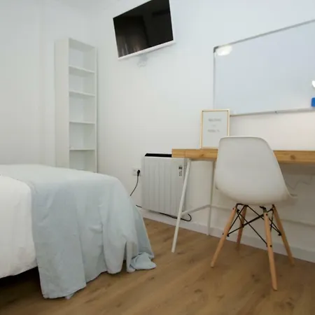 Md Poeta Andres Cabrelles Apartment